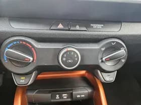 Kia Stonic thumbnail 12