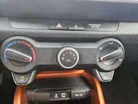 Kia Stonic thumbnail 43