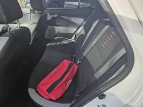 Kia Stonic thumbnail 48