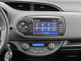 Toyota Yaris thumbnail 5