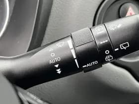 Toyota Yaris thumbnail 54