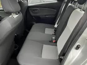 Toyota Yaris thumbnail 9
