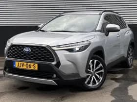 Toyota Corolla-cross thumbnail 2