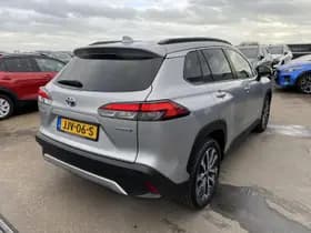 Toyota Corolla-cross thumbnail 13