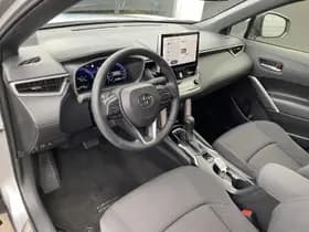 Toyota Corolla-cross thumbnail 25