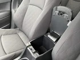 Toyota Corolla-cross thumbnail 95