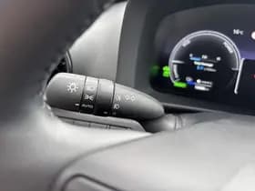 Toyota C-hr thumbnail 35