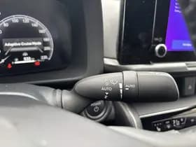 Toyota C-hr thumbnail 36