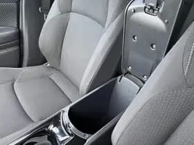 Toyota C-hr thumbnail 101