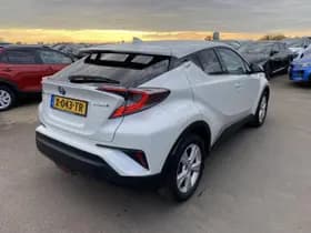 Toyota C-hr thumbnail 10