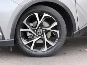 Toyota C-hr thumbnail 29
