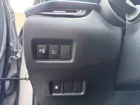 Toyota C-hr thumbnail 30