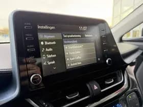 Toyota C-hr thumbnail 38