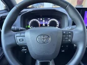 Toyota C-hr thumbnail 11