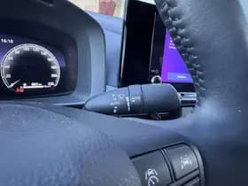 Toyota C-hr thumbnail 40