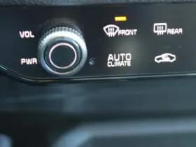 Kia Stonic thumbnail 62