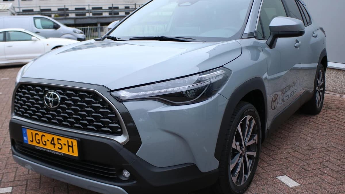 Toyota Corolla-cross — foto 1