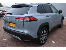 Toyota Corolla-cross thumbnail 13