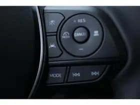 Toyota Corolla-cross thumbnail 17