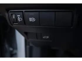 Toyota Corolla-cross thumbnail 54