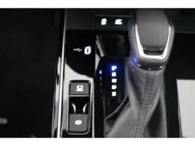 Toyota Corolla-cross thumbnail 17