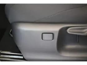 Toyota Corolla-cross thumbnail 54