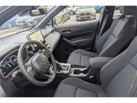 Toyota Corolla-cross thumbnail 63