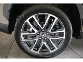 Toyota Corolla-cross thumbnail 10