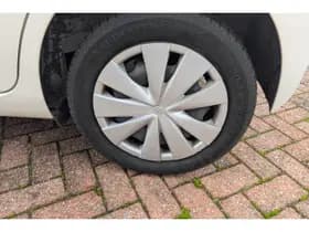 Toyota Aygo thumbnail 11