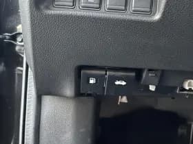 Nissan Qashqai thumbnail 3