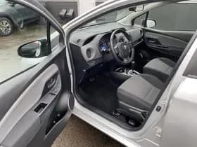 Toyota Yaris thumbnail 18
