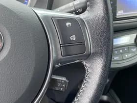 Toyota Yaris thumbnail 28