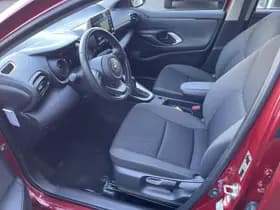 Toyota Yaris thumbnail 10