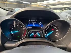 Ford Kuga thumbnail 4