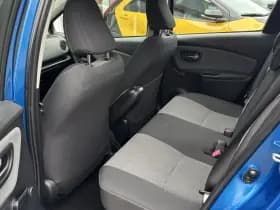 Toyota Yaris thumbnail 25