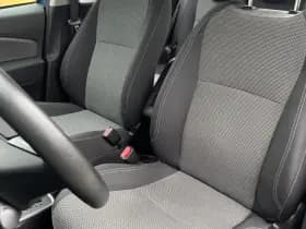 Toyota Yaris thumbnail 28