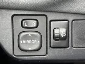 Toyota Yaris thumbnail 63