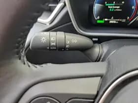 Toyota Corolla-cross thumbnail 14