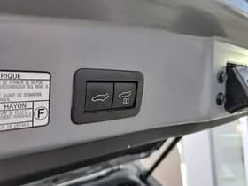 Toyota Corolla-cross thumbnail 67