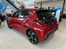 Toyota Yaris thumbnail 3