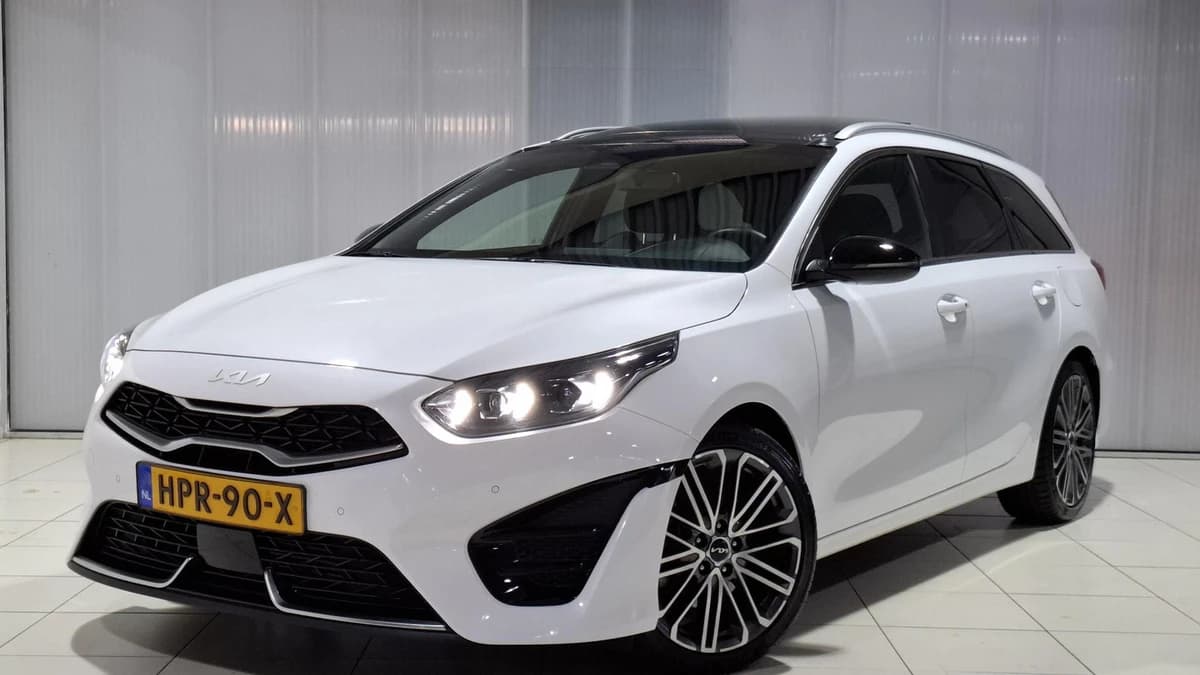 Kia Ceed-sportswagon — foto 1