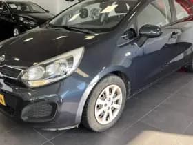 Kia Rio thumbnail 47