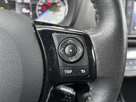 Toyota Yaris thumbnail 16