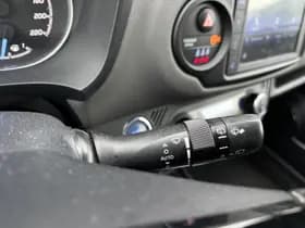 Toyota Yaris thumbnail 18