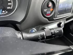 Toyota Yaris thumbnail 48