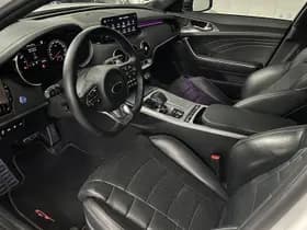 Kia Stinger thumbnail 7