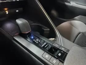 Toyota C-hr thumbnail 17