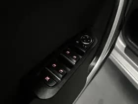 Kia Ceed-sportswagon thumbnail 3