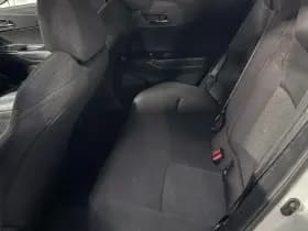 Toyota C-hr thumbnail 3