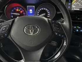 Toyota C-hr thumbnail 8